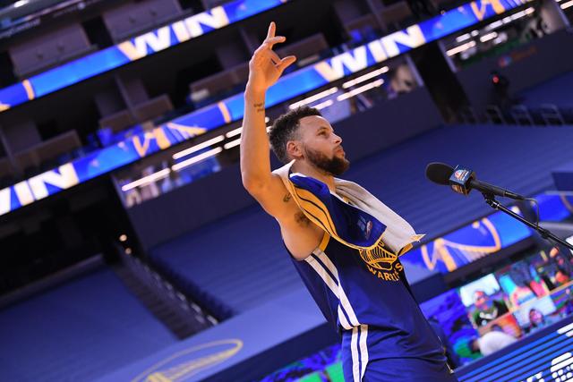 上海队官宣两外援人选 冯莱搭档费雷尔新赛季