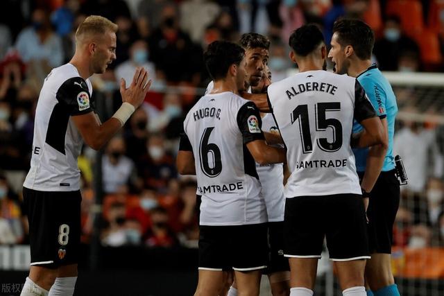 CBA官方：西热力江动手打人 禁赛五场罚款五万